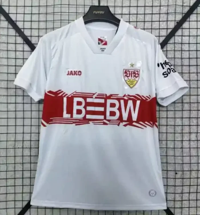 Stuttgart 25/26 1º Equipación