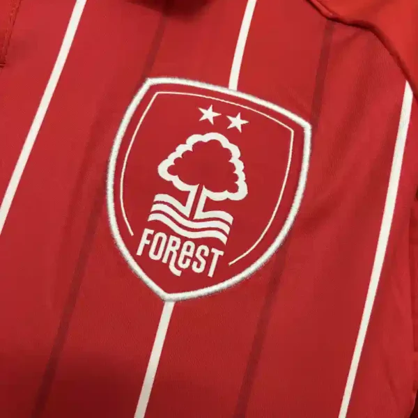 Nottingham Forest 25/26 1º Equipación - Imagen 2