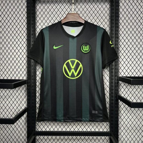 VfL Wolfsburgo 2024-2025 2º Equipación